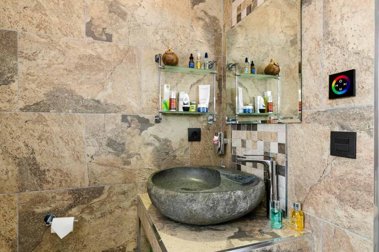 Weforyou 2 Bedrooms Penthouse At Malaga Center Exteriör bild